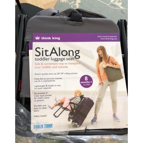SitAlong barnstol för resväskan